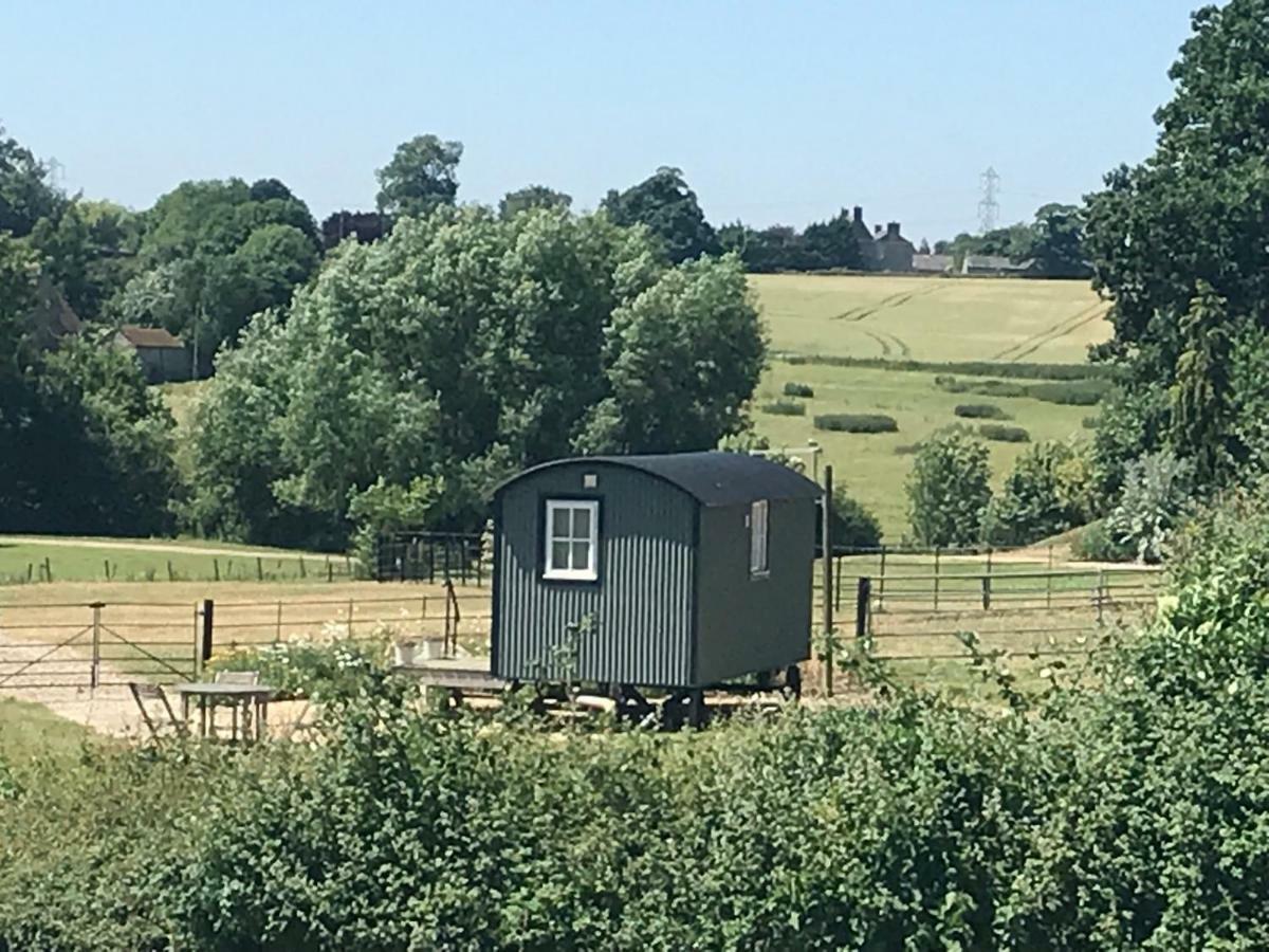 Weatherhead Farm Shepherds Hut Villa Buckingham Exterior photo